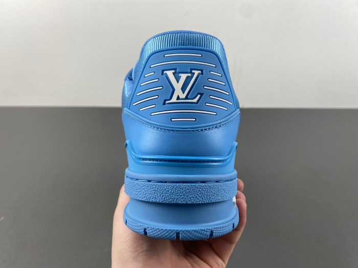 l**is V*t*n lv trainer