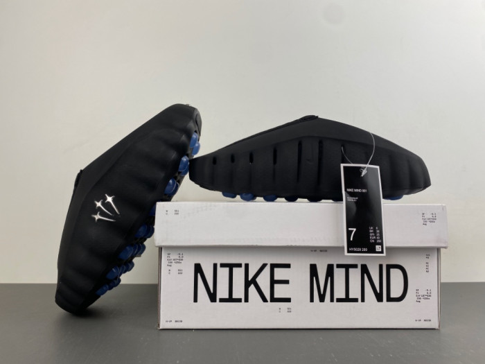 Nike Mind 001 