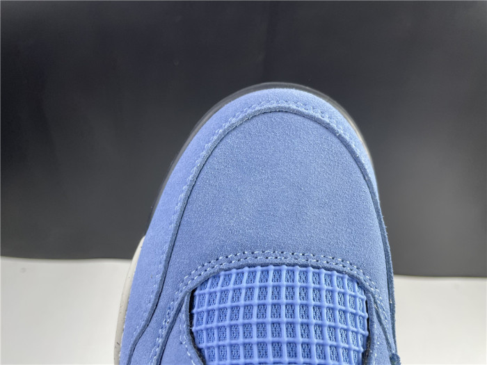Jordan 4 Retro University Blue CT8527-400