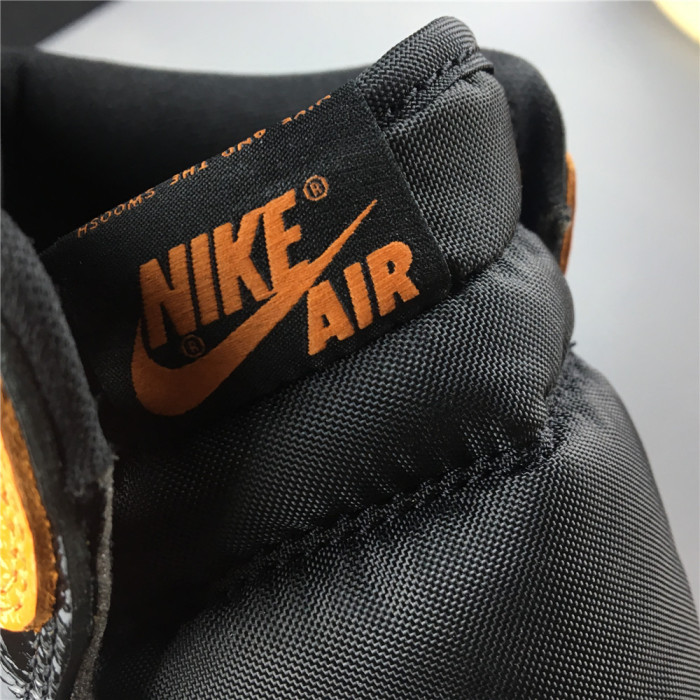 AIR JORDAN 1 SHATTERED BACKBOARD 3.0 555088-028