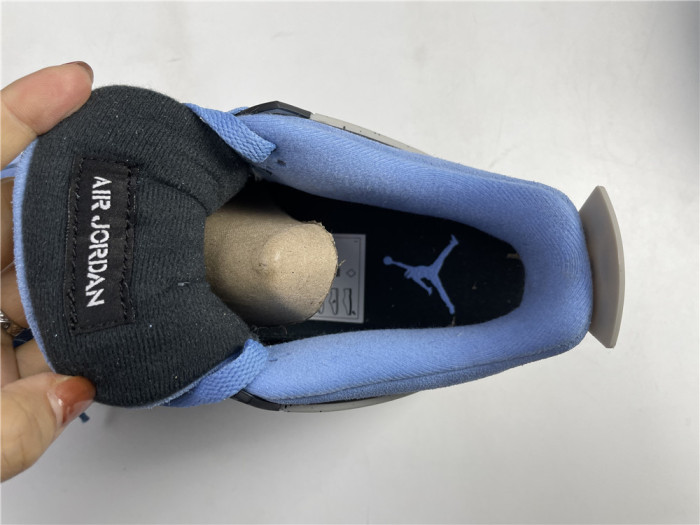 Jordan 4 Retro University Blue CT8527-400