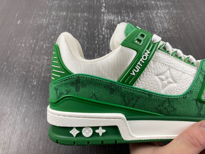 l**is V*t*n lv trainer