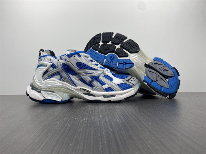 Ba*len*cia*ga runner sneaker