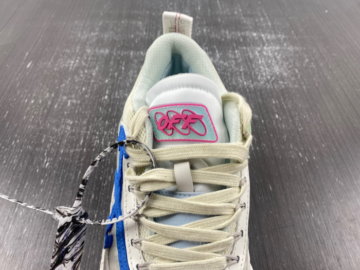 Off-White c/o Virgil Abloh