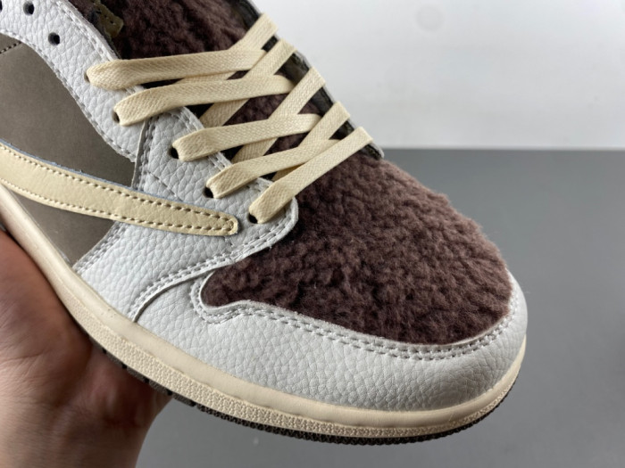 AIR JORDAN 1 LOW TRAVIS SCOTT LABUBU DM7866-717