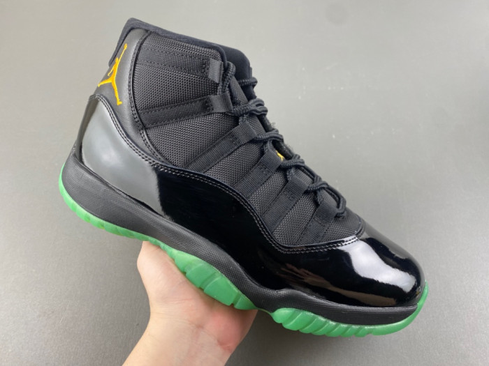 AIR JORDAN 11 RETRO CT8012-037