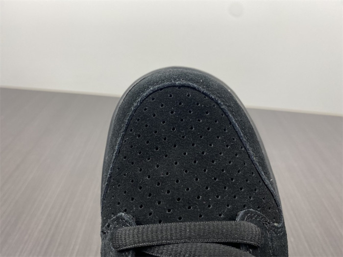 Nike SB Dunk Low SP Undefeated 5 On It Black DO9329-001