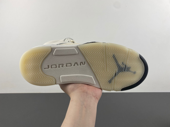AIR JORDAN 5 RETRO