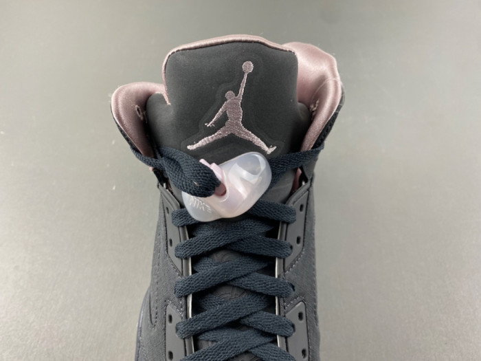 PSG x Air Jordan 5 “Off Noir” HQ3004-001