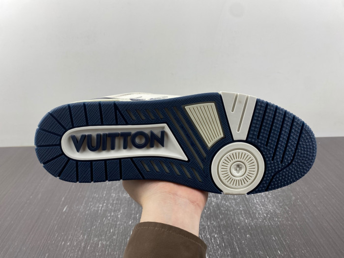 l**is V*t*n lv trainer