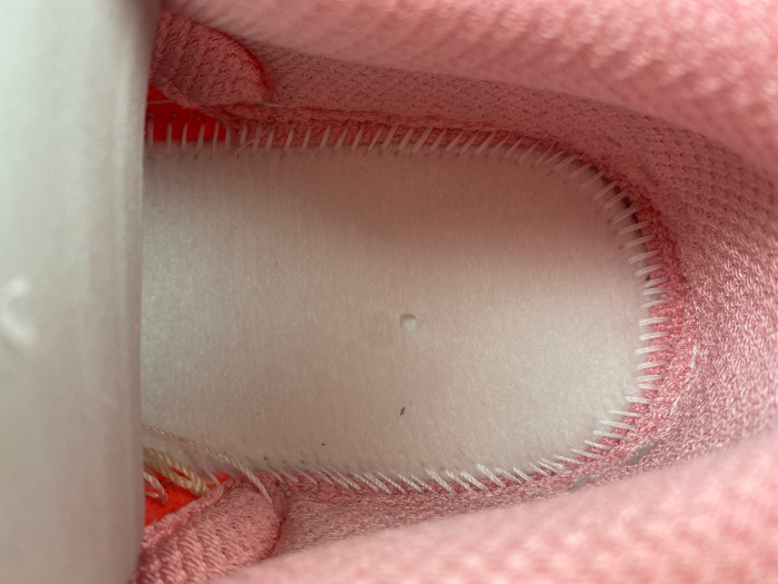 Nike Dunk Low “Barbie” FN8927-621