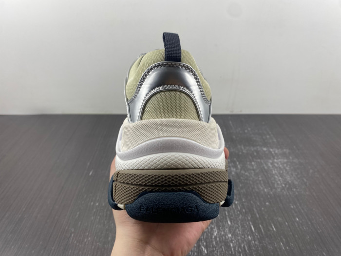 Ba*len*cia*ga triple s sneaker 524039 w2fs2 8106
