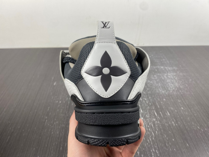 L*V ARCH LIGHT SNAEKER