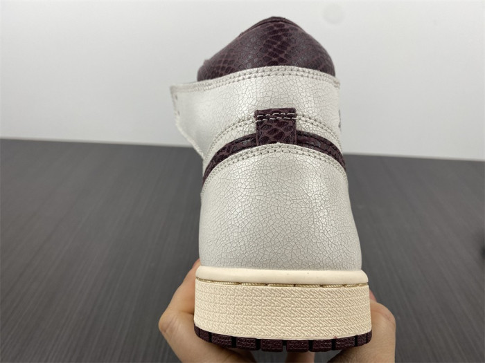Air Jordan 1 High OG Sail/Burgundy Crush DO7097-100