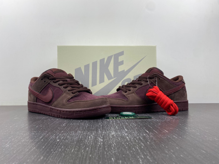 Nike Dunk SB LOW FN0619-600