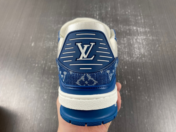 l**is V*t*n lv trainer