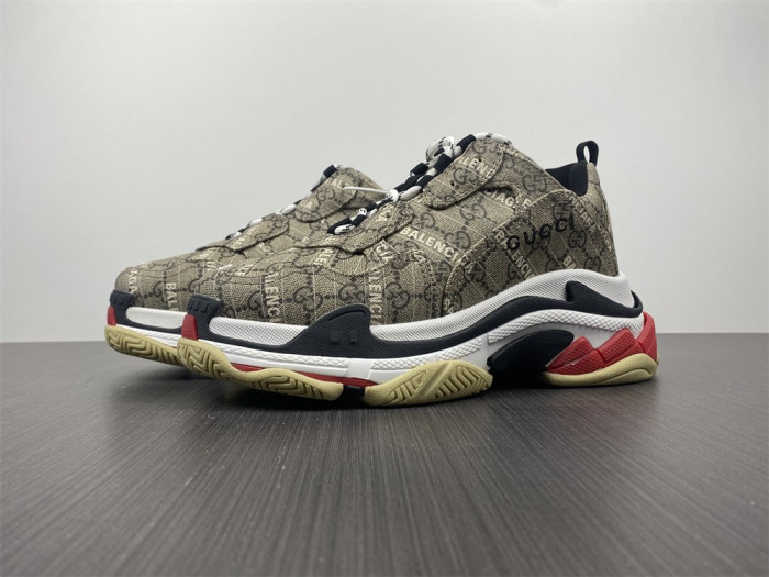 gc x Ba*len*cia*ga sneaker 681066ulz10 9795