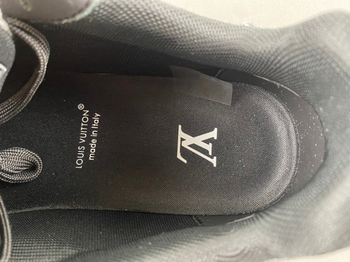 l**is V*t*n lv trainer