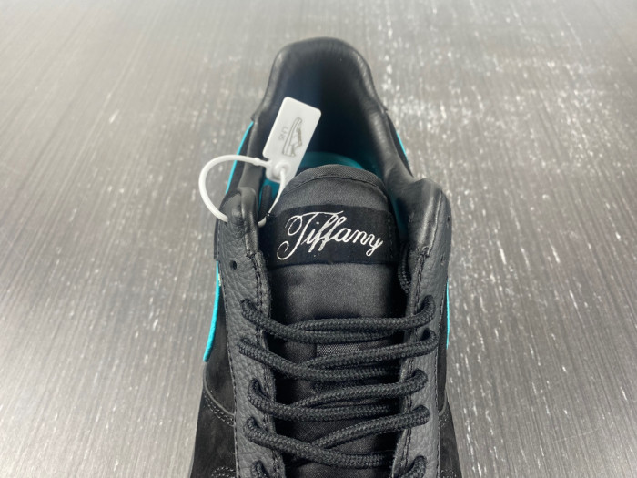 T*f*ny & co. x nike air force 1 low dz1382-001