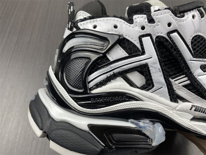 Ba*len*cia*ga runner trainer 677403 w3rb2 9010