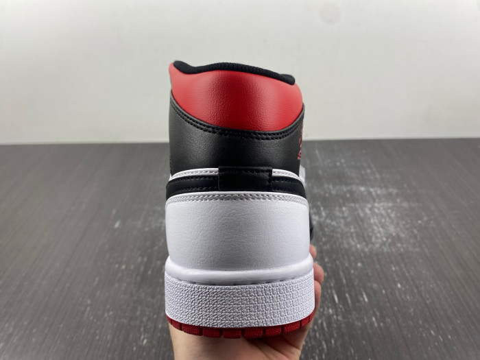 AIR JORDAN 1 MID DQ8426-106