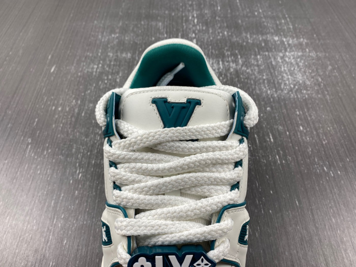 l**is V*t*n lv trainer
