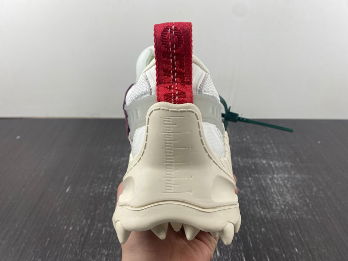 Off-White c/o Virgil Abloh