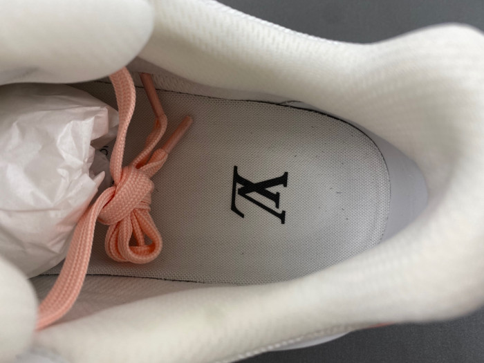 l**is V*t*n lv trainer