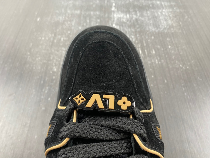 l**is V*t*n lv trainer
