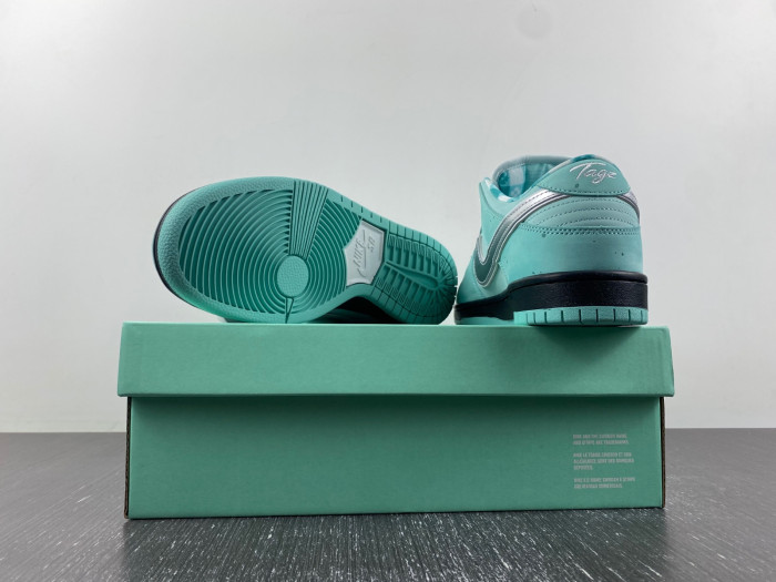 Nike SB Dunk Low BV1310-402