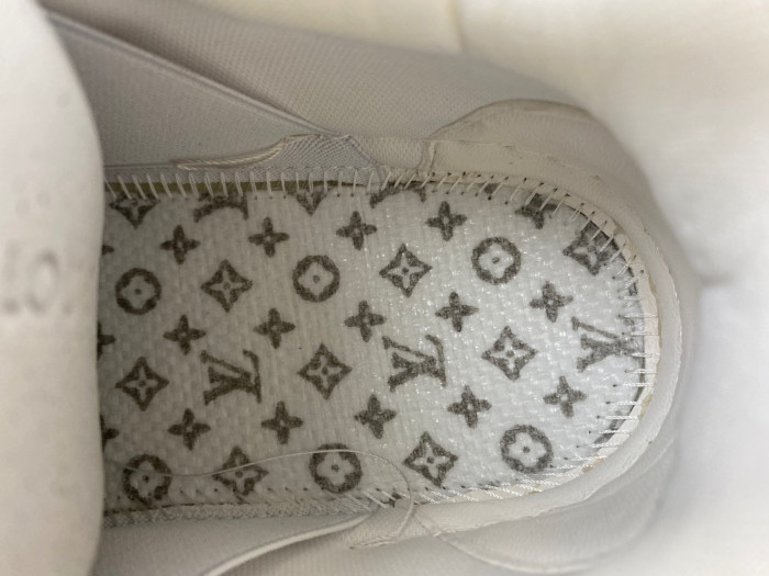 l**is V*t*n lv trainer