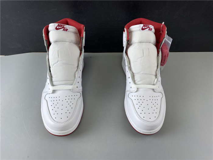 Jordan 1 Retro Metallic Red (2017) 555088-103