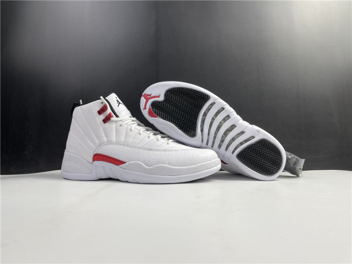 JORDAN 12 White flame red CT8013-106