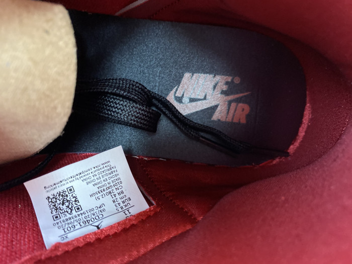 Jordan 1 Retro High Satin Snake Chicago (W) CD0461-601