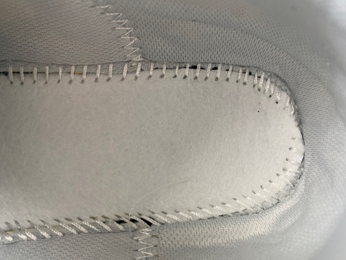 B0tt*ga Ven*ta ORBIT SNEAKER
