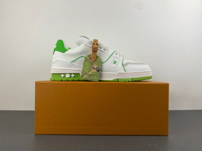 L0vis Vvtt0n LV trainer