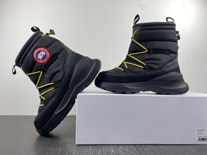 CANADA GOOSE WOMENS TORONTO 7783M