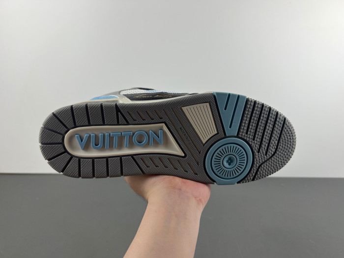 l**is V*t*n lv trainer