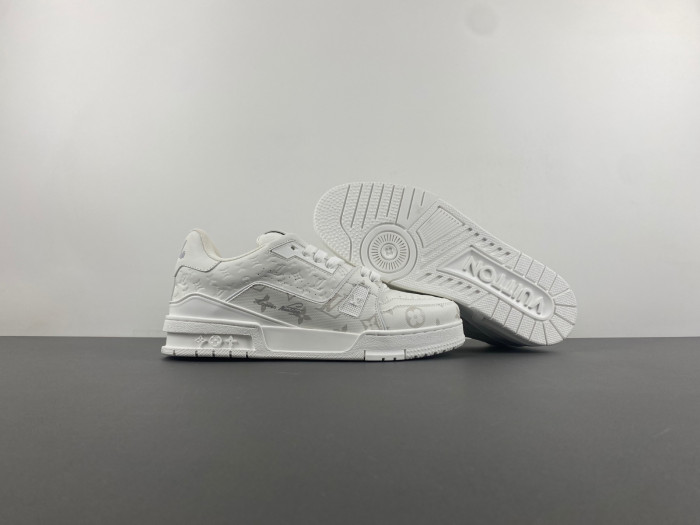 l**is V*t*n lv trainer