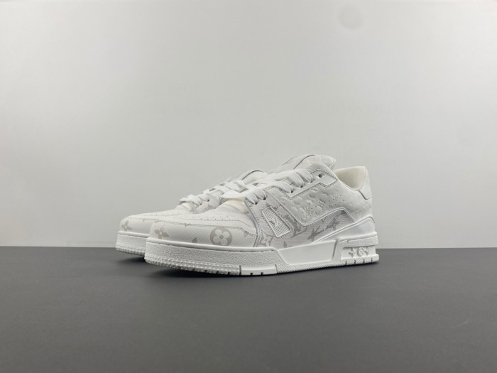 l**is V*t*n lv trainer
