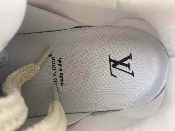 l**is V*t*n lv trainer