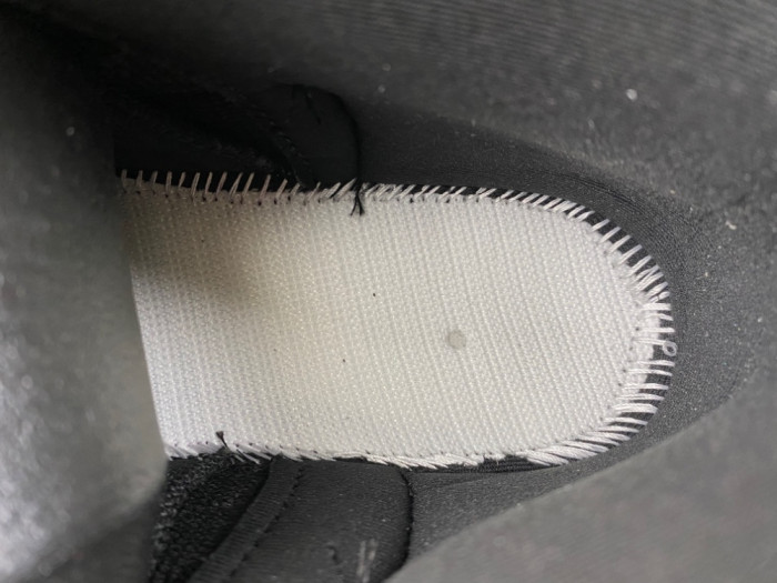 Air Jordan 12 Retro Sumo LW1218-098