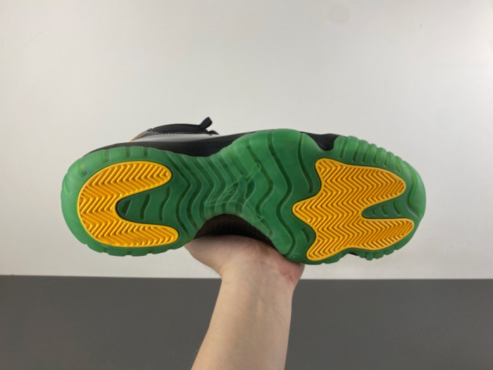 AIR JORDAN 11 RETRO CT8012-037