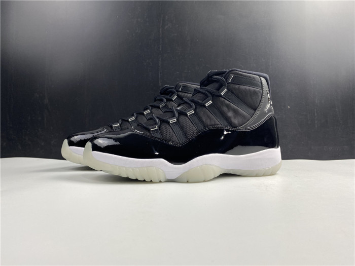 Jordan 11 Retro Black Clear CT8012-011