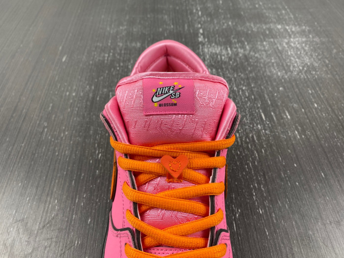 Nike SB Dunk Low “Blossom” FD2631-600