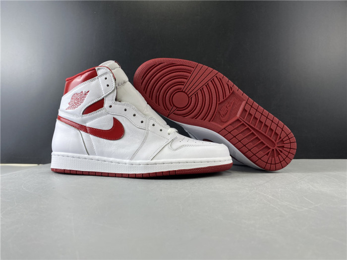 Jordan 1 Retro Metallic Red (2017) 555088-103