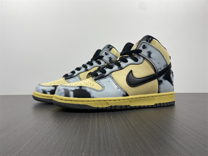 Dunk High DD9404-700