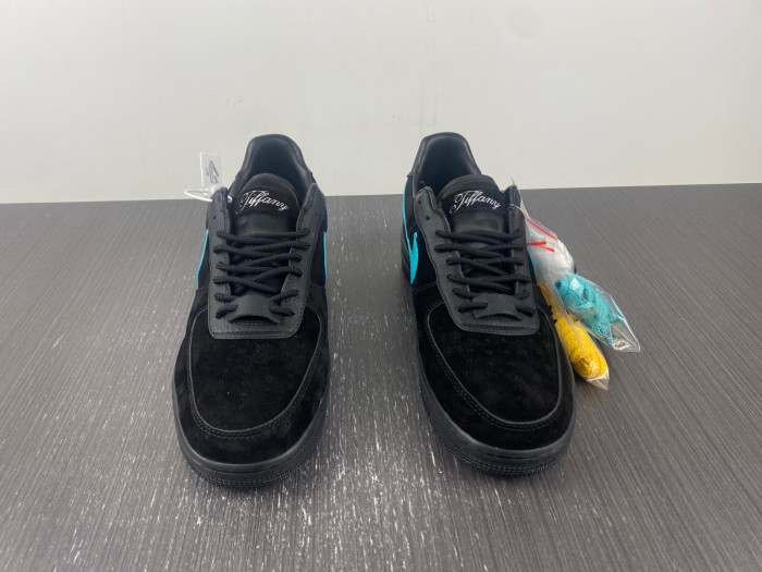 T*f*ny & co. x nike air force 1 low dz1382-001