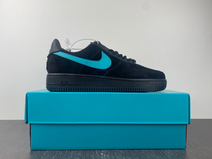 T*f*ny & co. x nike air force 1 low dz1382-001