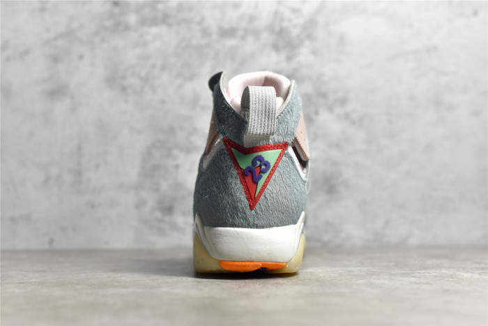 Jordan 7 Retro Neutral Grey CT8528-002